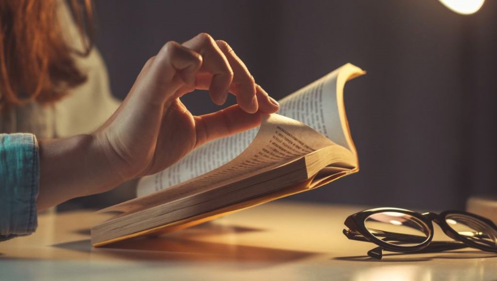 13 Best Places To Sell Your Used Textbooks For Extra Cash